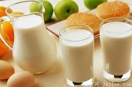 为什么将每年5月的第三个星期二定为国际牛奶日