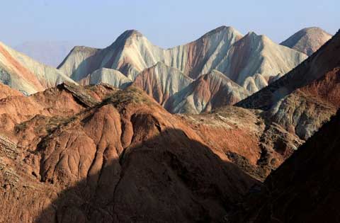 山重水复疑无路中的“山”字有哪些说法？