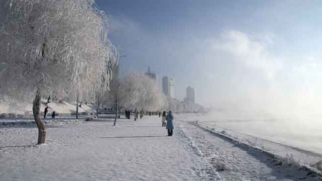 抒情诗歌《江畔独行》不一样的雪乡风景